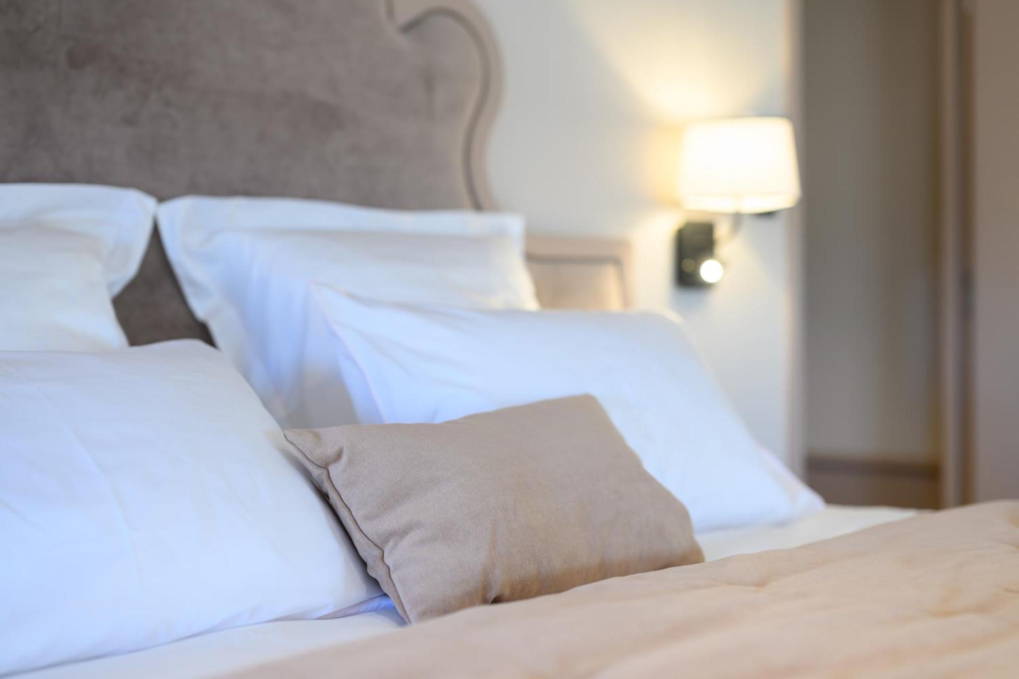 Les Suites Bb, Champagne Besserat De Bellefon エペルネー エクステリア 写真