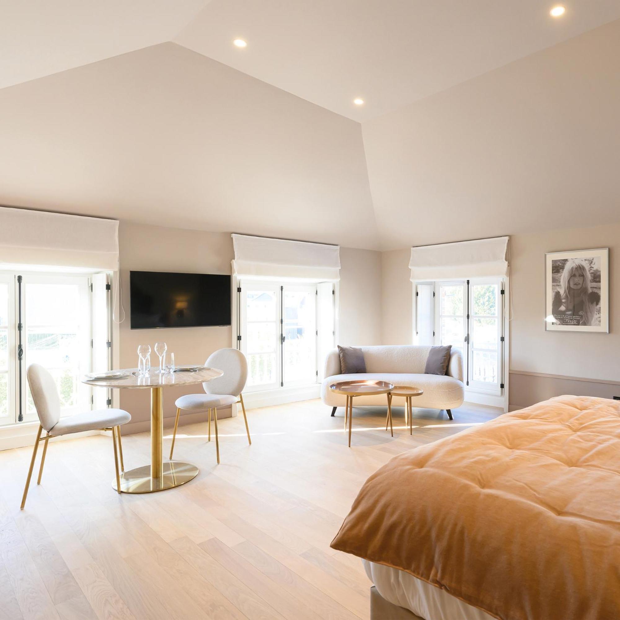 Les Suites Bb, Champagne Besserat De Bellefon エペルネー エクステリア 写真