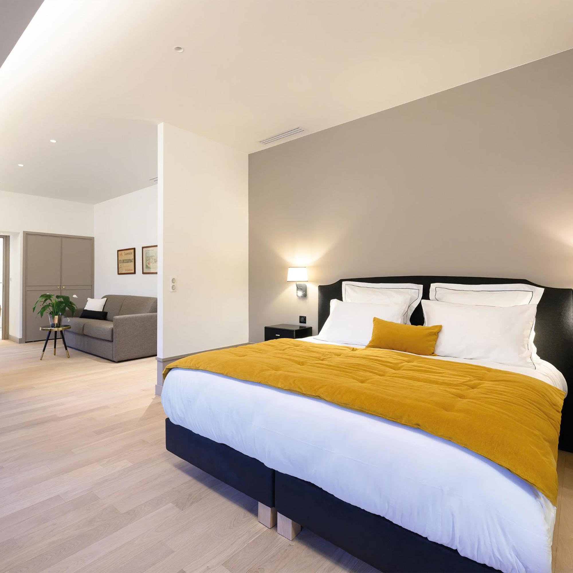 Les Suites Bb, Champagne Besserat De Bellefon エペルネー エクステリア 写真